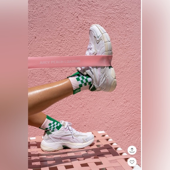 Brand New Never Worn size Women’s 8.5 Puma Teveris Nitro Preppy - Picture 2 of 9